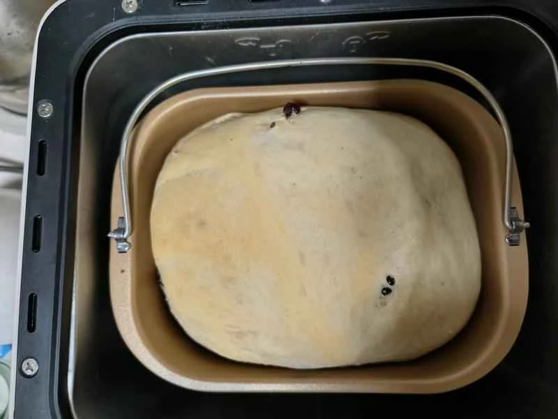 How to make pure milk hand-torn toast: Step 1