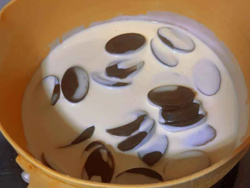 How to make pure milk hand-torn toast: Step 1