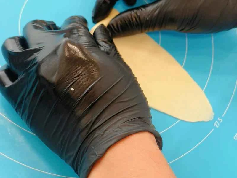 How to make pure milk hand-torn toast: Step 1