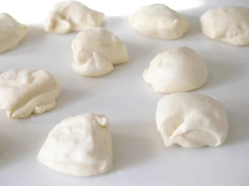 How to make pure milk hand-torn toast: Step 1