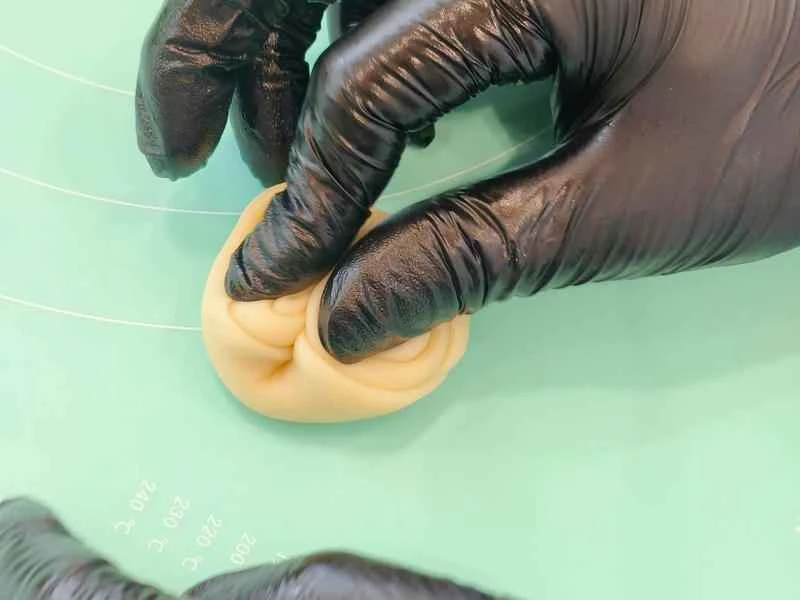 How to make pure milk hand-torn toast: Step 1