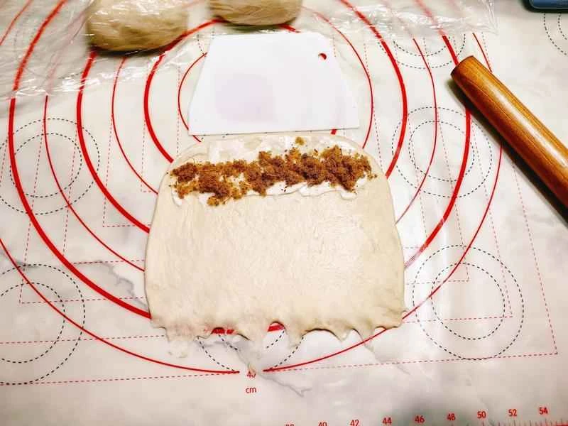 How to make pure milk hand-torn toast: Step 1