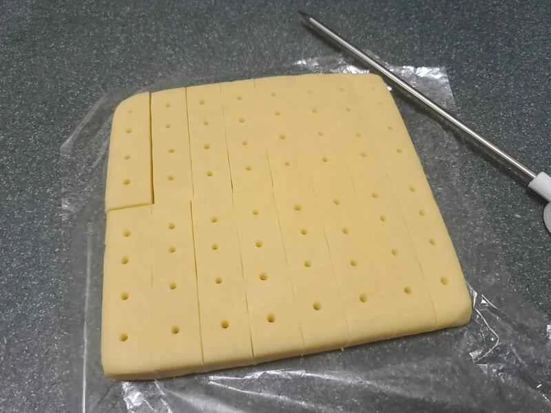 How to make pure milk hand-torn toast: Step 1