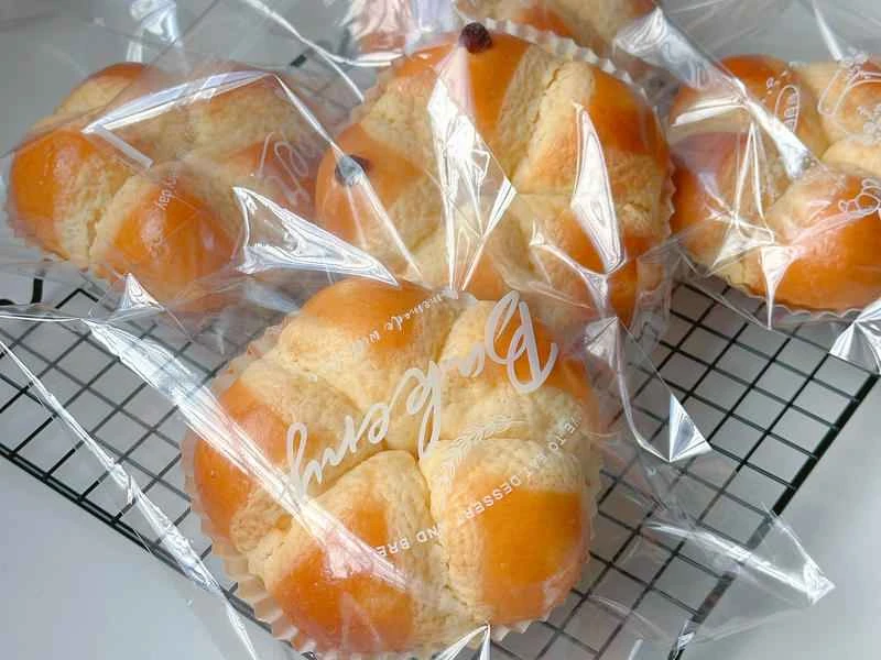 How to make pure milk hand-torn toast: Step 1