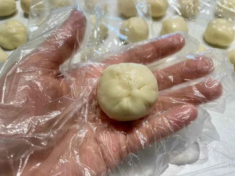 How to make pure milk hand-torn toast: Step 1