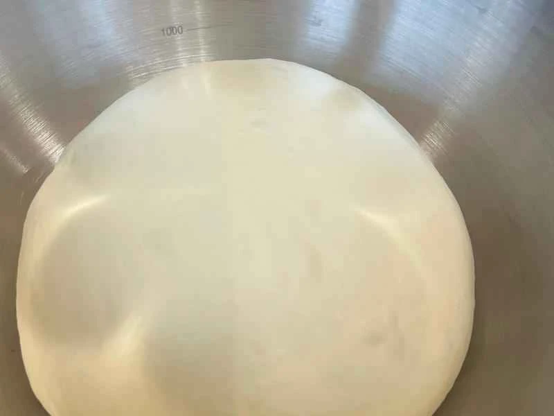 How to make pure milk hand-torn toast: Step 1