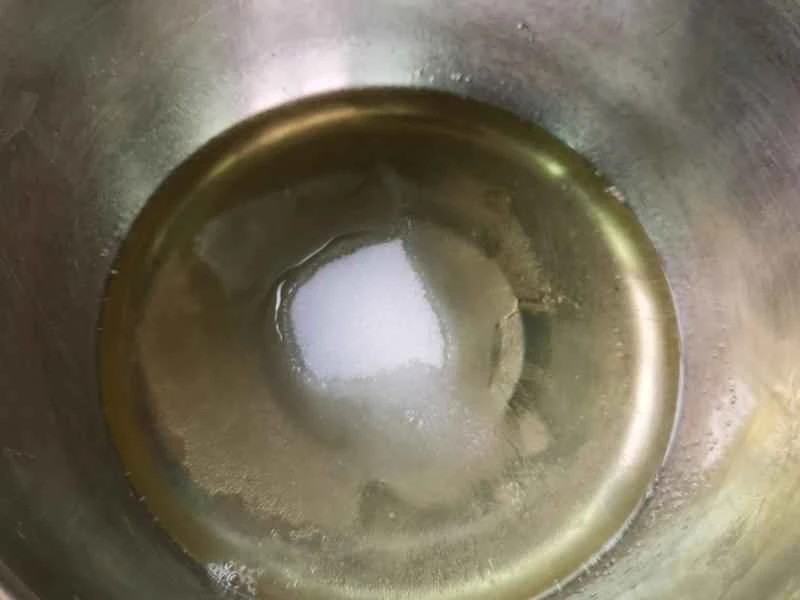 How to make pure milk hand-torn toast: Step 1