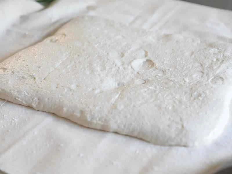 How to make pure milk hand-torn toast: Step 1