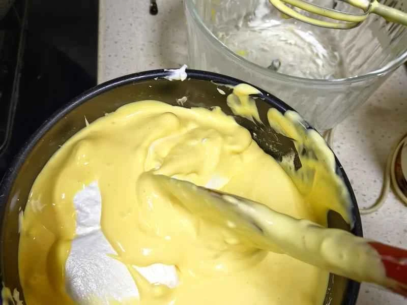 How to make pure milk hand-torn toast: Step 1