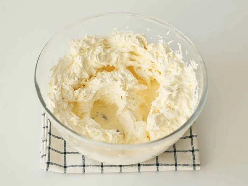 How to make pure milk hand-torn toast: Step 1