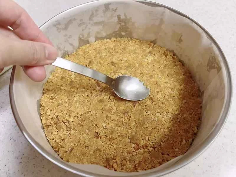 How to make pure milk hand-torn toast: Step 1