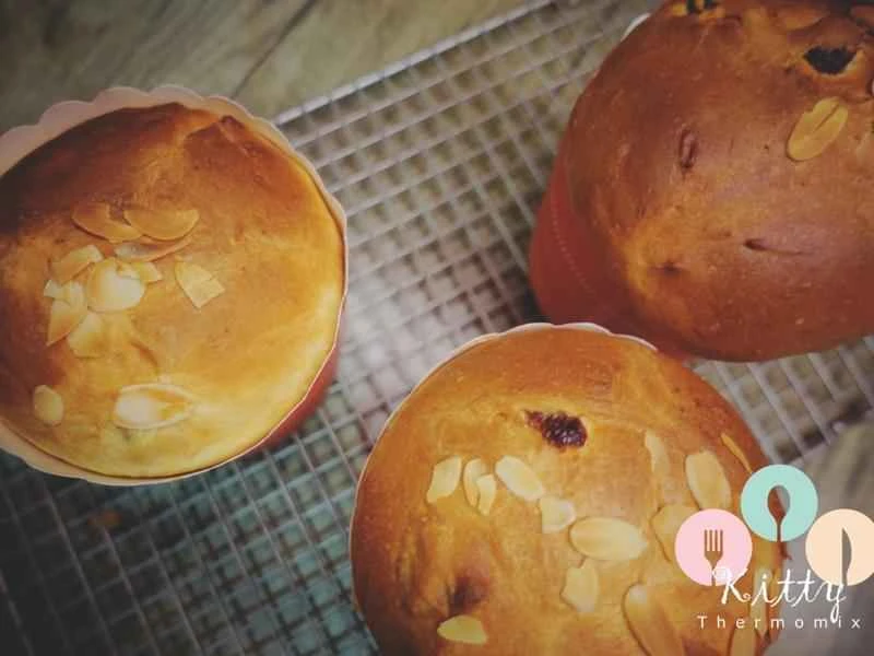 How to make pure milk hand-torn toast: Step 1