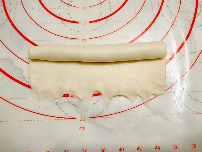 How to make pure milk hand-torn toast: Step 1