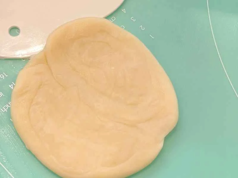 How to make pure milk hand-torn toast: Step 1