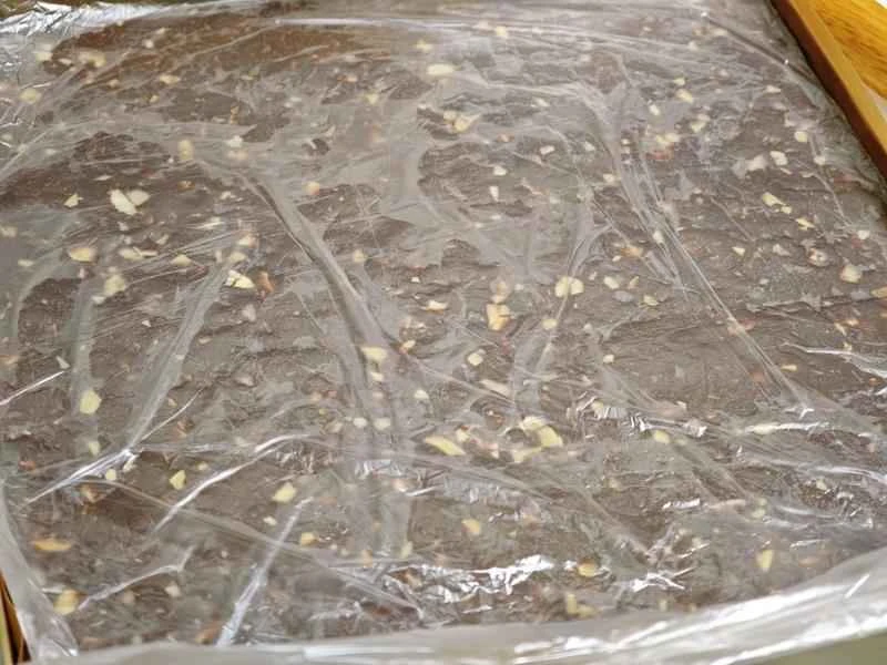 How to make pure milk hand-torn toast: Step 1