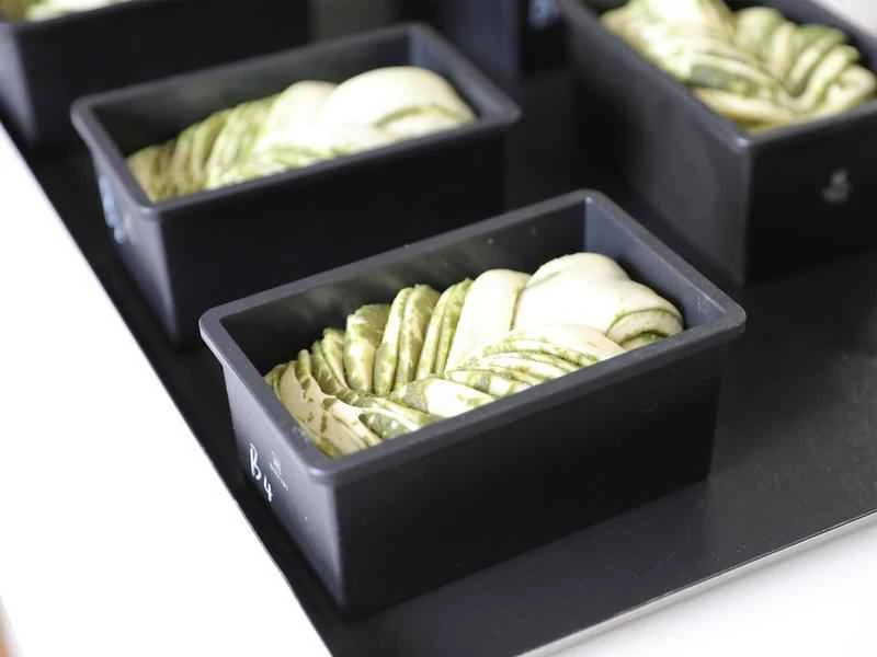 How to make pure milk hand-torn toast: Step 1