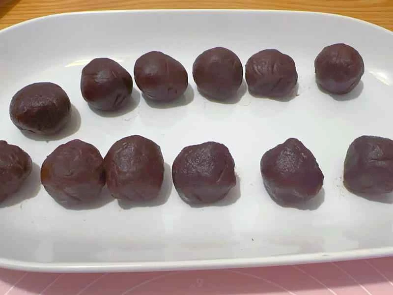 How to make pure milk hand-torn toast: Step 1