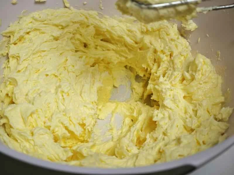 How to make pure milk hand-torn toast: Step 1