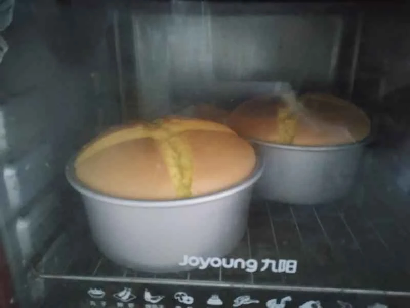 How to make pure milk hand-torn toast: Step 1