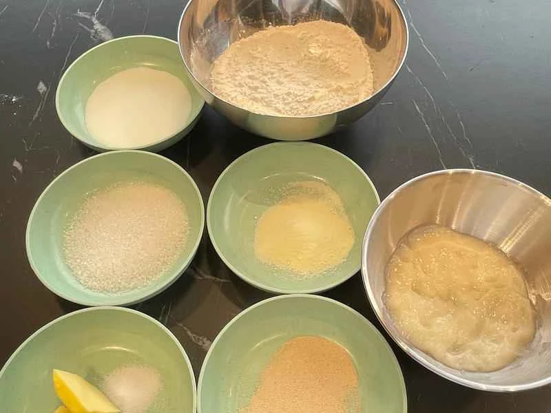 How to make pure milk hand-torn toast: Step 1