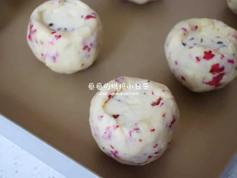 How to make pure milk hand-torn toast: Step 1