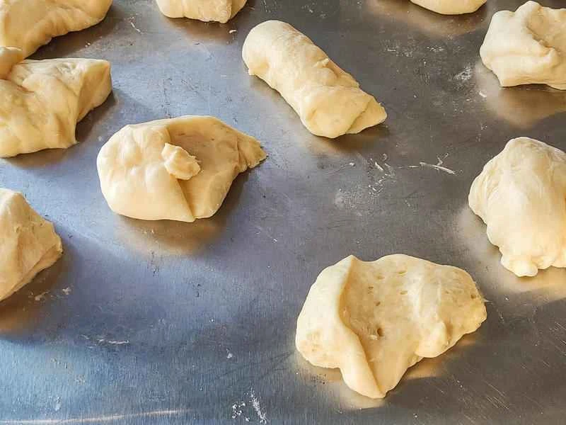 How to make pure milk hand-torn toast: Step 1