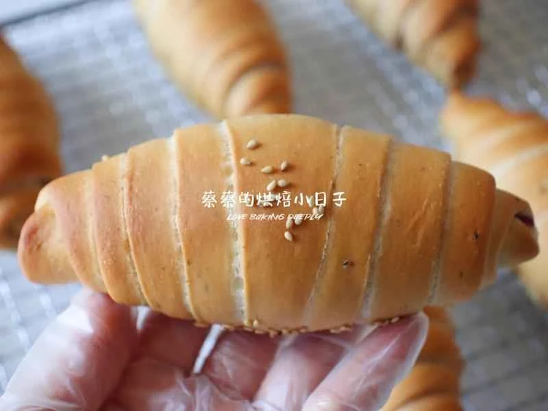 How to make pure milk hand-torn toast: Step 1