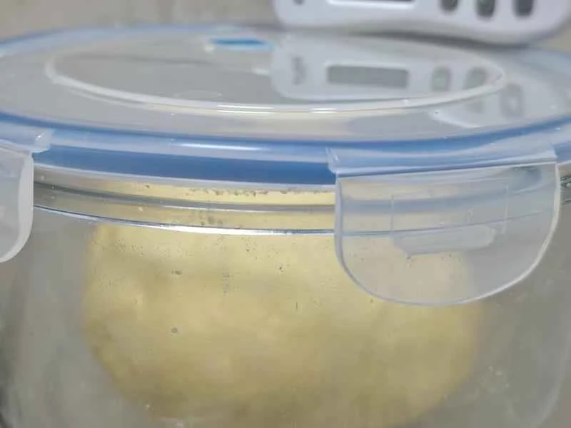 How to make pure milk hand-torn toast: Step 1