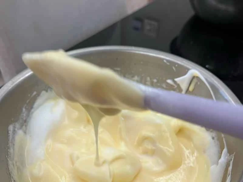 How to make pure milk hand-torn toast: Step 1