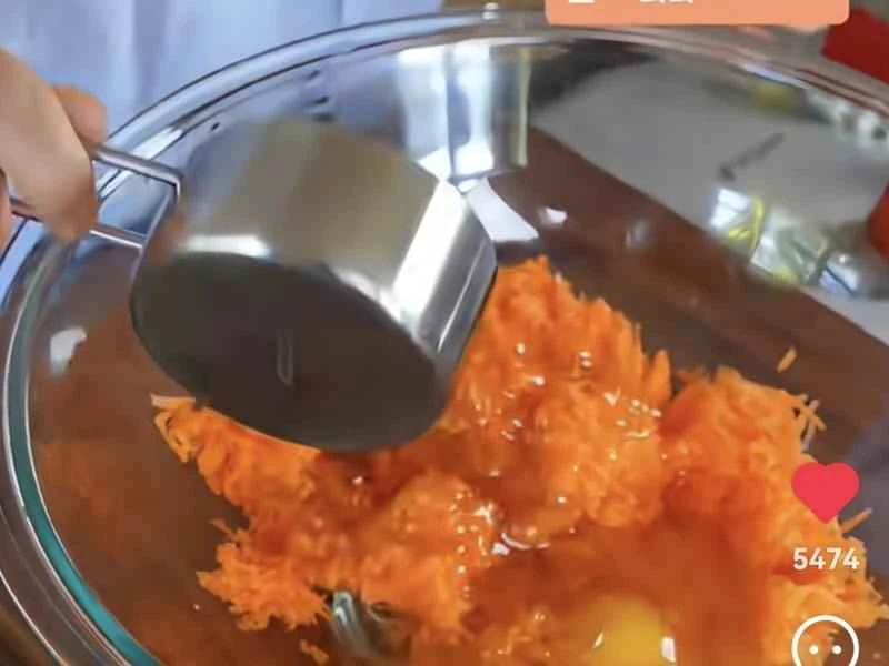 How to make pure milk hand-torn toast: Step 1