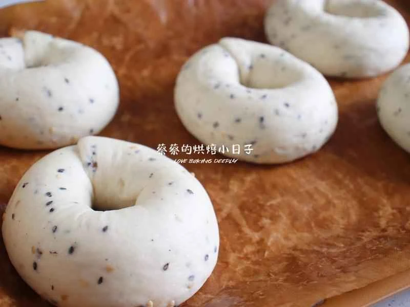 How to make pure milk hand-torn toast: Step 1