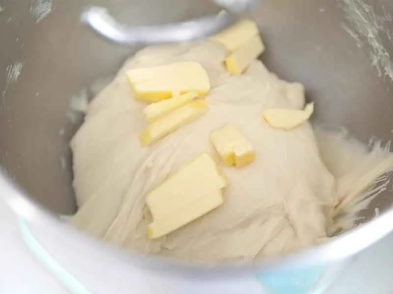 How to make pure milk hand-torn toast: Step 1