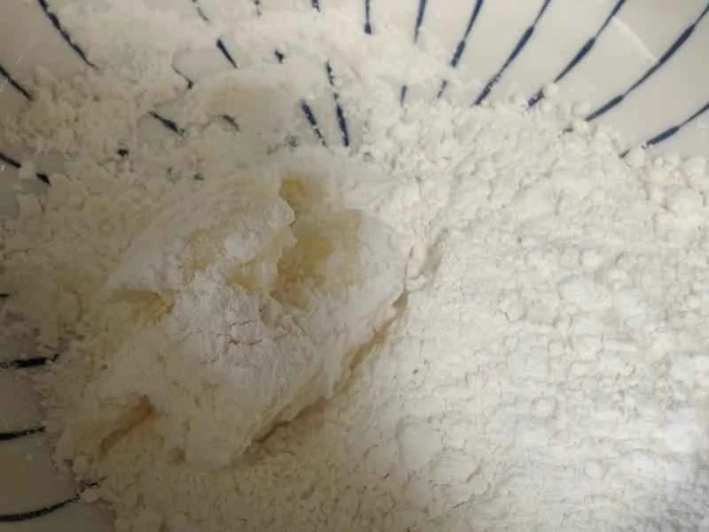 How to make pure milk hand-torn toast: Step 1