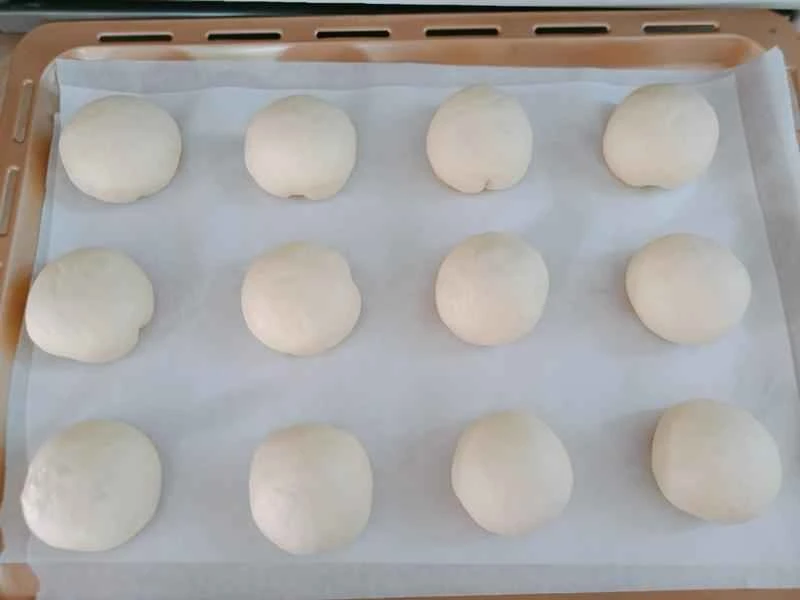 How to make pure milk hand-torn toast: Step 1