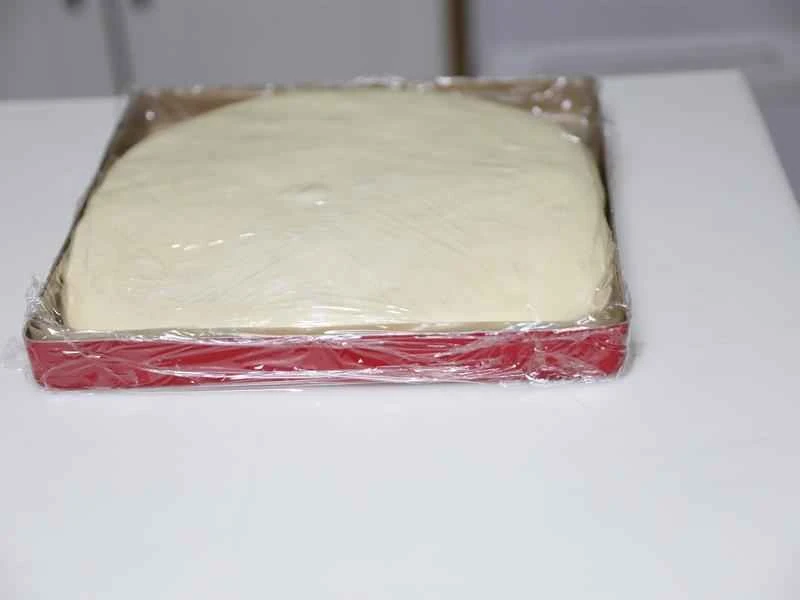 How to make pure milk hand-torn toast: Step 1