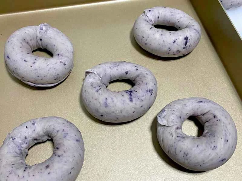 How to make pure milk hand-torn toast: Step 1