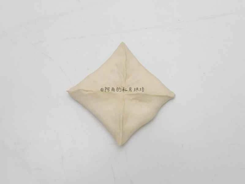 How to make pure milk hand-torn toast: Step 1