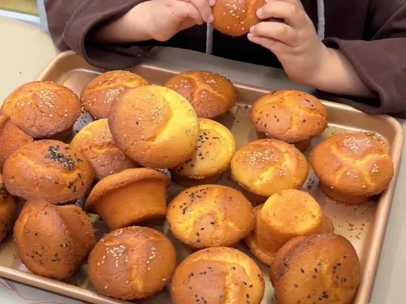 How to make pure milk hand-torn toast: Step 1