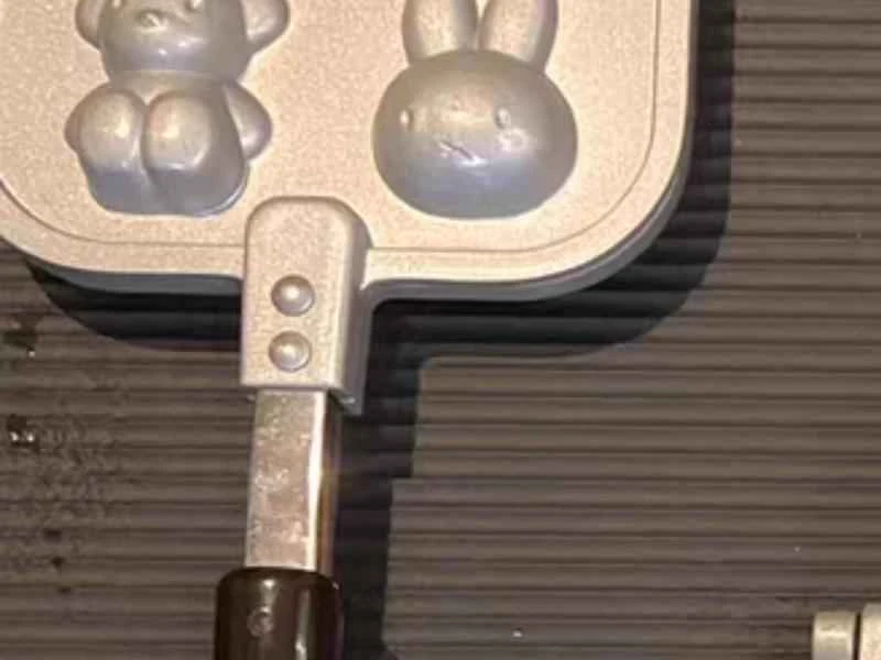 How to make pure milk hand-torn toast: Step 1