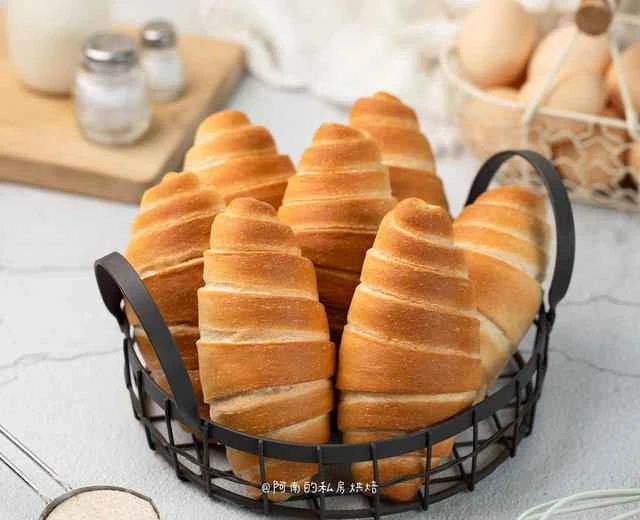 Rich, creamy wheat flavor that you'll never tire of! Whole Wheat Sea Salt Rolls! Recipe