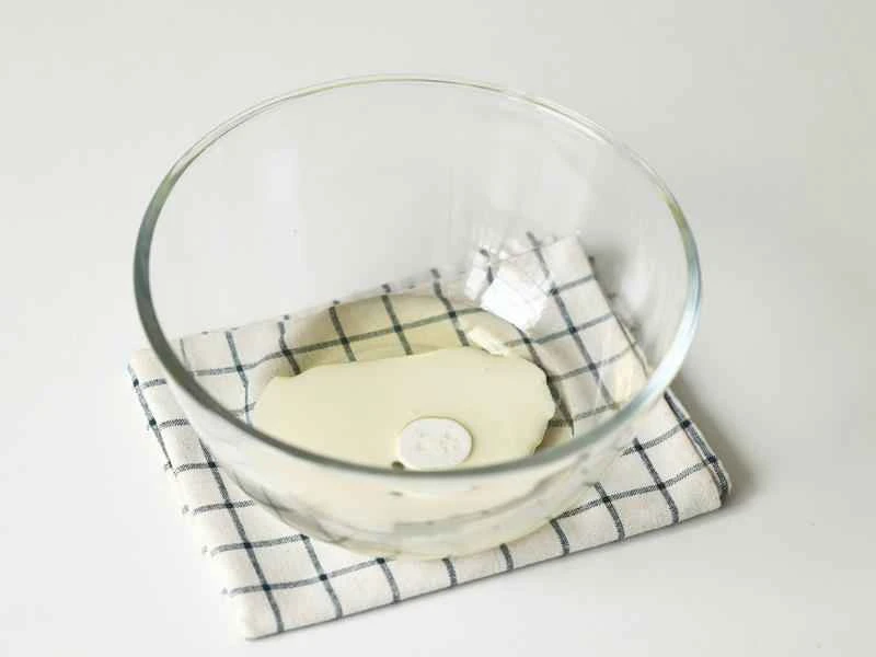 How to make pure milk hand-torn toast: Step 1