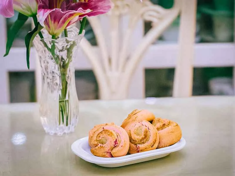 How to make pure milk hand-torn toast: Step 1