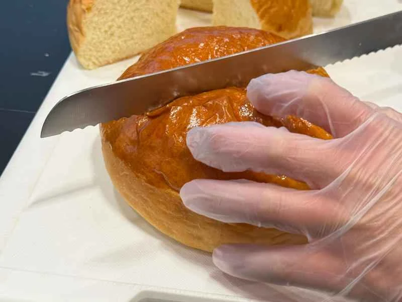 How to make pure milk hand-torn toast: Step 1