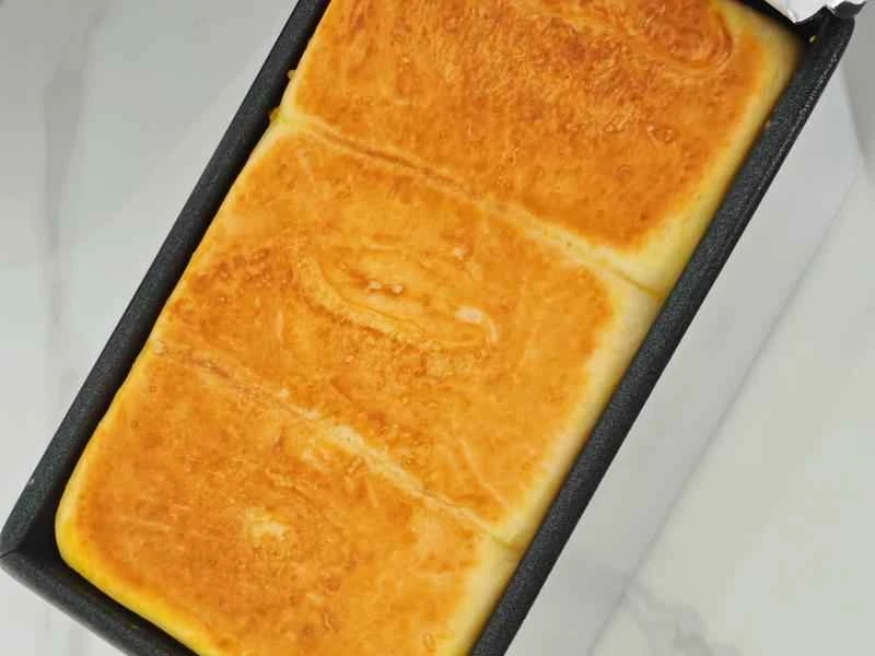 How to make pure milk hand-torn toast: Step 1