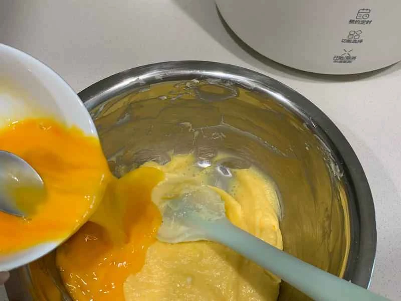 How to make pure milk hand-torn toast: Step 1