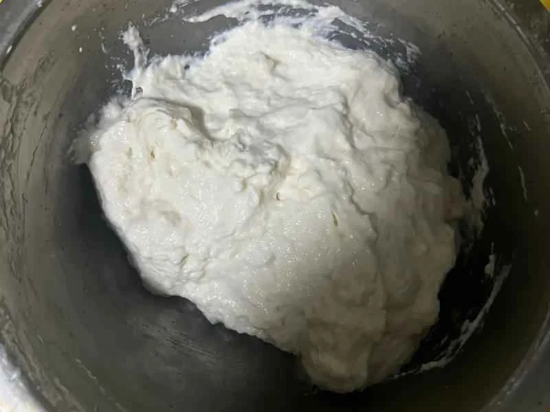 How to make pure milk hand-torn toast: Step 1