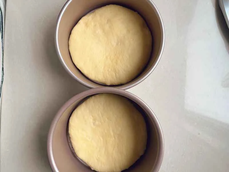 How to make pure milk hand-torn toast: Step 1