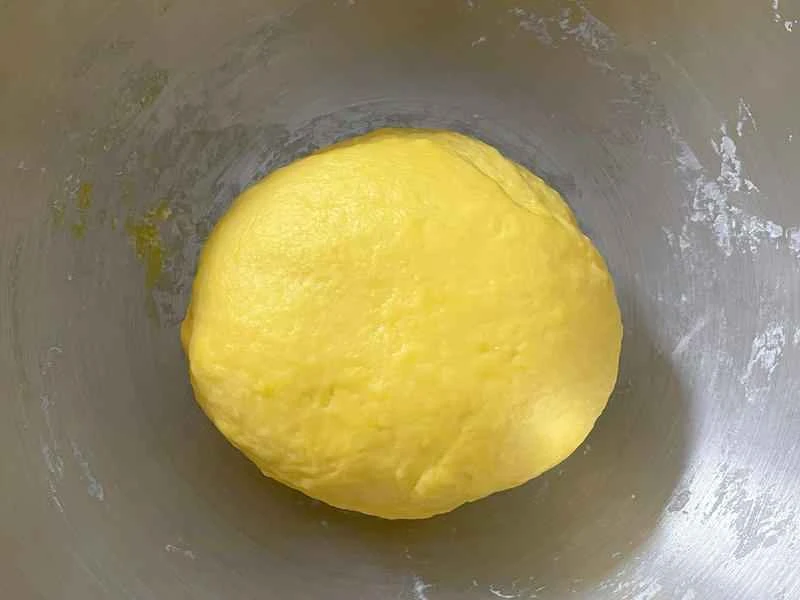 How to make pure milk hand-torn toast: Step 1