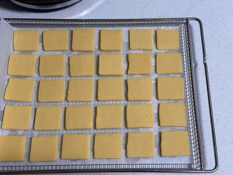 How to make pure milk hand-torn toast: Step 1