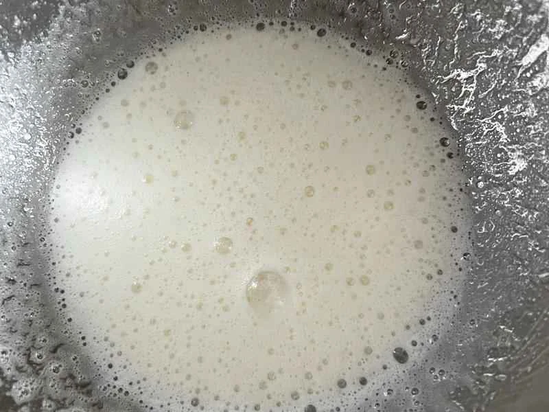 How to make pure milk hand-torn toast: Step 1